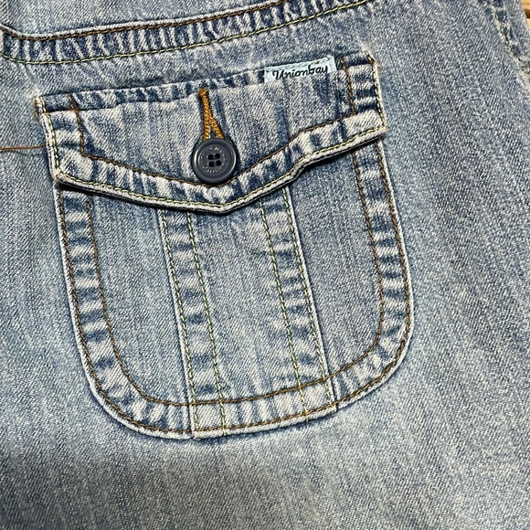 Union Bay size 5 Blue Denim Mid-rise 3” Inseam Shorts with Button Back Pockets - Picture 6 of 11
